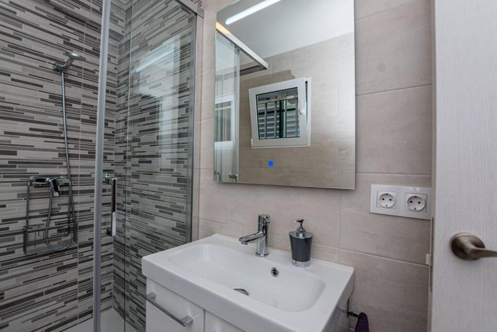 Apartamento En 萨洛 外观 照片